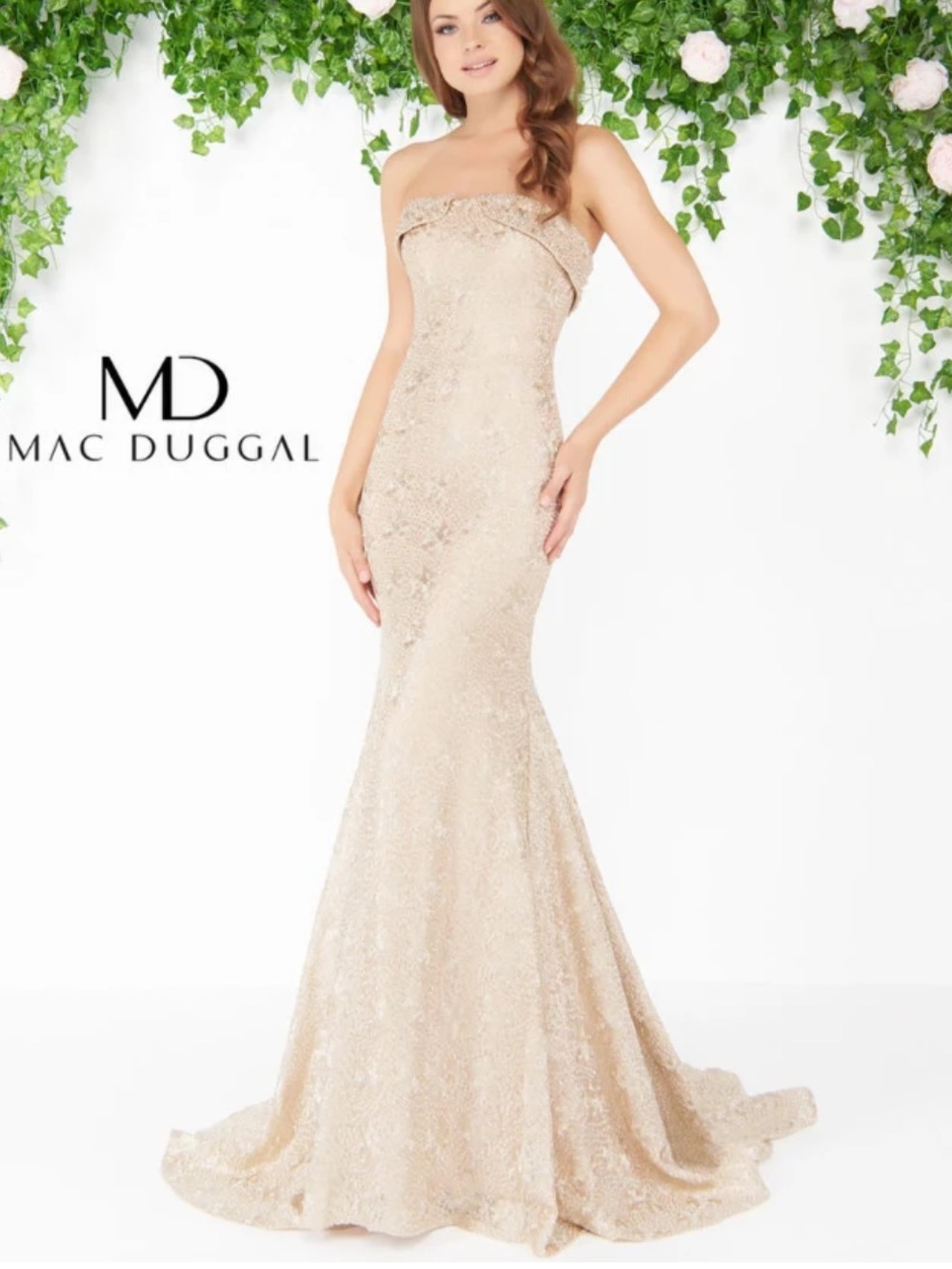 MacDuggal 20084 gold size 4 NWT brand new never worn